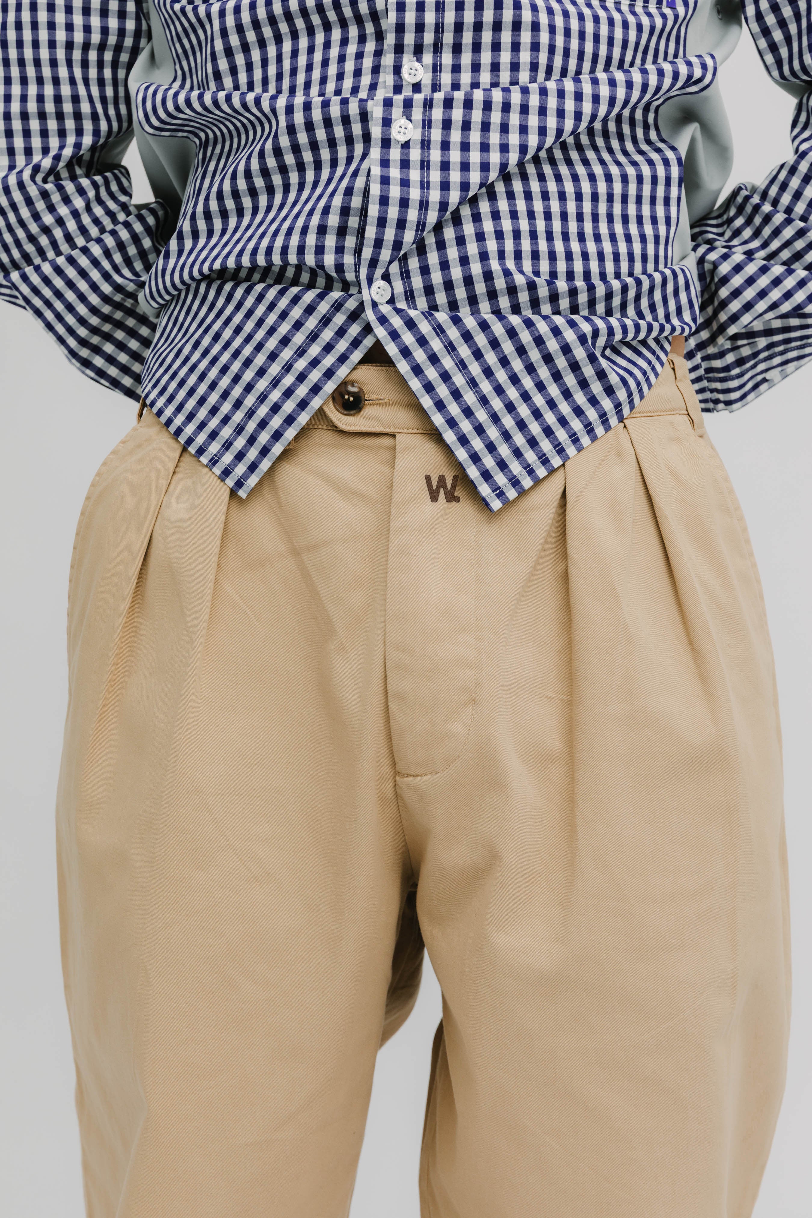 PLEAT CREAM CHINO - Image 7